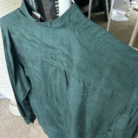 Stock Options 100% Silk Green Longsleeve Size Medium NWOT Comfy Button Up Blouse - Picture 6 of 16